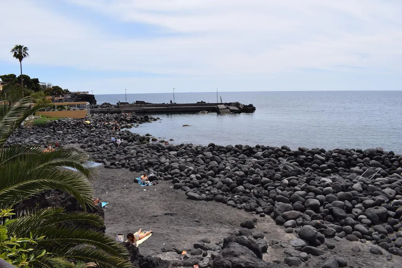 Bed & Breakfast Il Cortiletto Di Piazza Verga Catania Italy